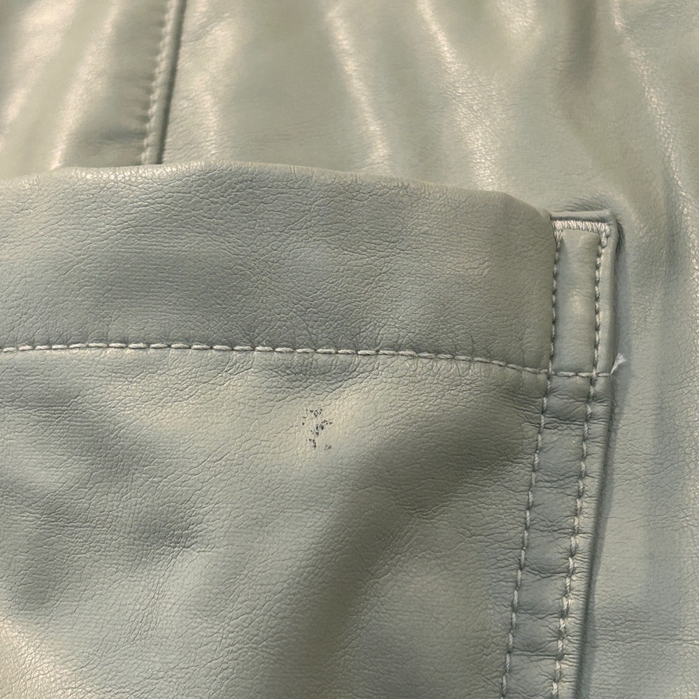 American Eagle Sage Green Faux Leather High Rise Trouser Shorts Size 2 Stretch - Picture 9 of 9